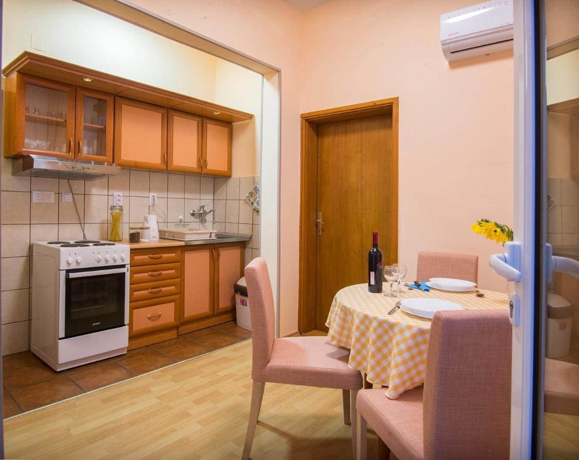 Apartament Sasa House Belgrad Zewnętrze zdjęcie